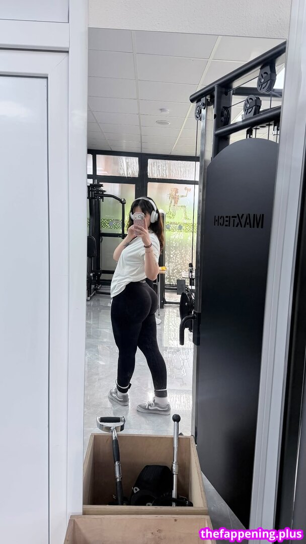 Desker leaked private photo uncensored HD quality