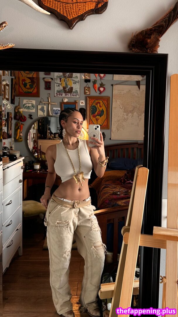 Aaliyeezy/ leaked private photo uncensored HD quality