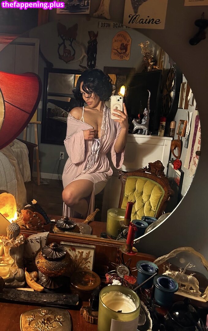 Aaliyeezy/ leaked private photo uncensored HD quality
