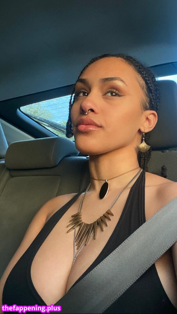 Aaliyeezy/ leaked private photo uncensored HD quality