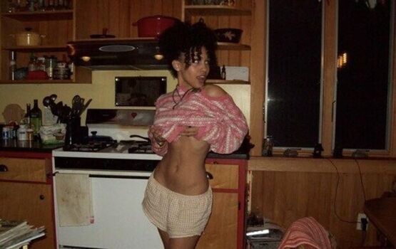 Aaliyeezy leaked private photo uncensored HD quality