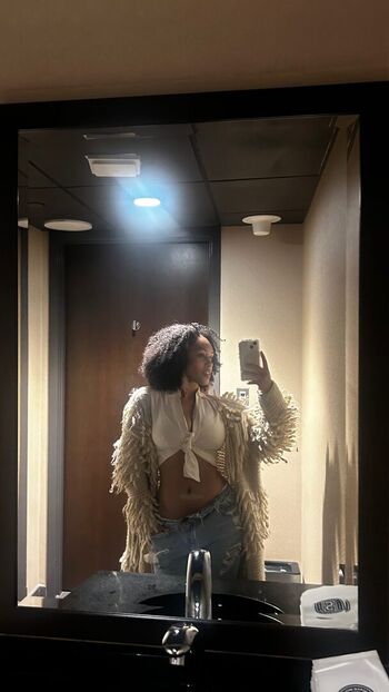 Aaliyeezy leaked private photo uncensored HD quality