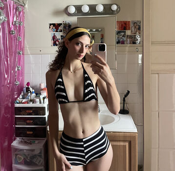 Adderallsparkles leaked private photo uncensored HD quality