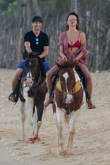 Alessandra ambrosio  page leaked private photo uncensored HD quality