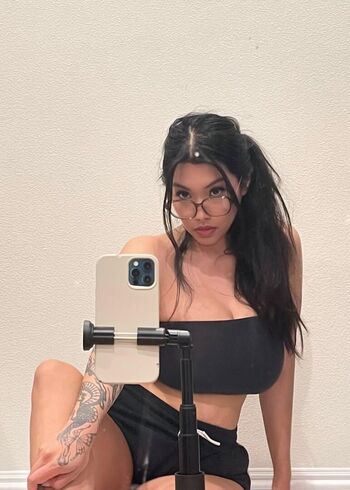 Amandatouch page leaked private photo uncensored HD quality
