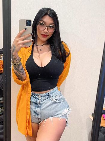 Amandatouch page leaked private photo uncensored HD quality