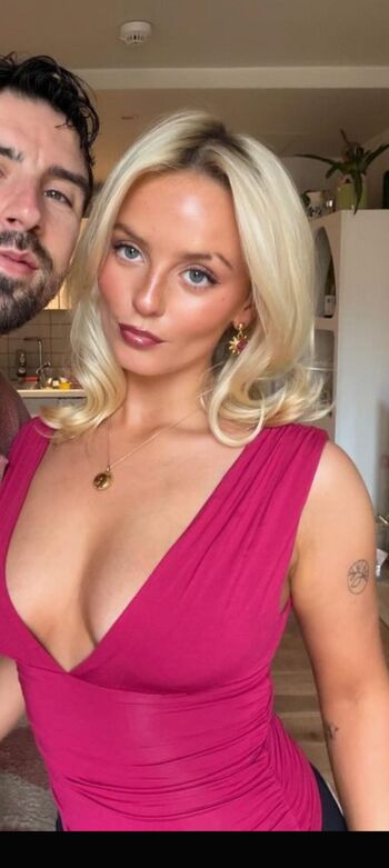 Amelia eve gibson page leaked private photo uncensored HD quality