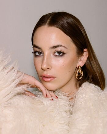 Amelie manzoli  page leaked private photo uncensored HD quality