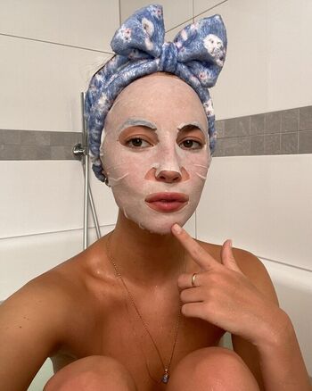Amelie manzoli leaked private photo uncensored HD quality