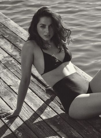 Ana de armas  page leaked private photo uncensored HD quality