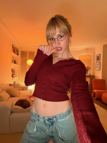 Angele van laeken page leaked private photo uncensored HD quality