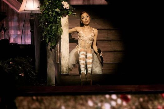 Ariana grande  page leaked private photo uncensored HD quality