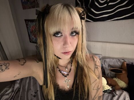 Armpit fetish  page leaked private photo uncensored HD quality