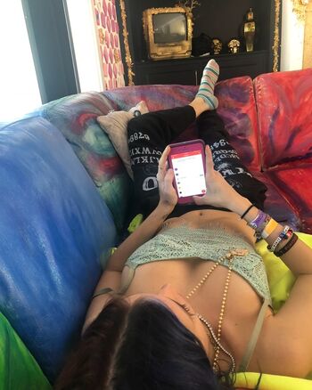 Bella thorne  page leaked private photo uncensored HD quality