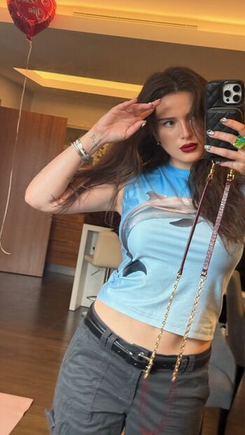 Bella thorne  page leaked private photo uncensored HD quality