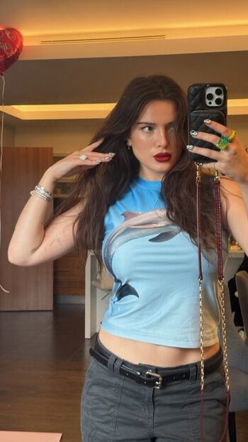 Bella thorne  page leaked private photo uncensored HD quality