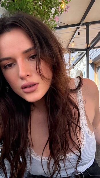 Bella thorne  page leaked private photo uncensored HD quality