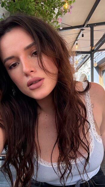 Bella thorne  page leaked private photo uncensored HD quality
