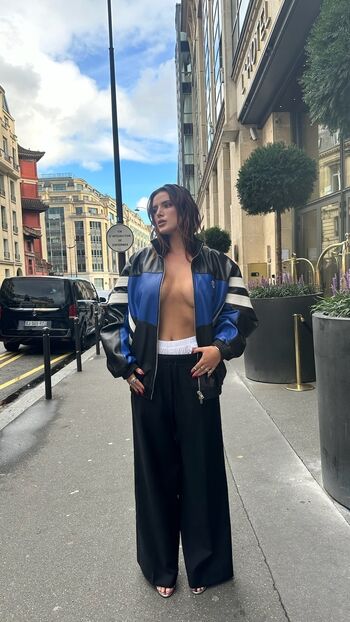 Bella thorne  page leaked private photo uncensored HD quality