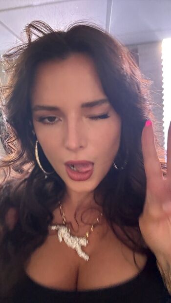 Bella thorne  page leaked private photo uncensored HD quality