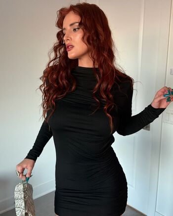 Bella thorne  page leaked private photo uncensored HD quality