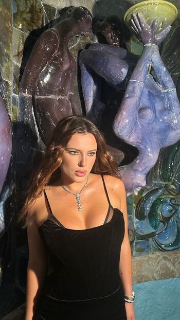 Bella thorne  page leaked private photo uncensored HD quality