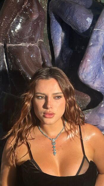 Bella thorne  page leaked private photo uncensored HD quality