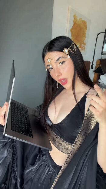Botezlive leaked private photo uncensored HD quality