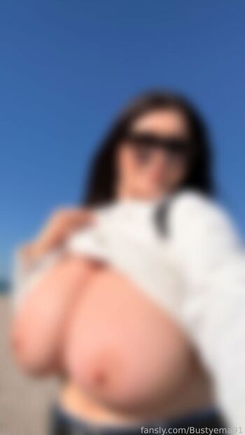 Busty ema leaked private photo uncensored HD quality