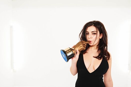 Charli xcx page leaked private photo uncensored HD quality