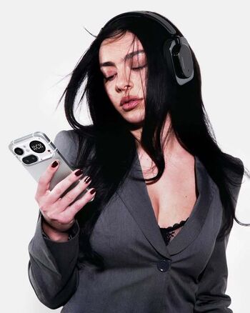 Charli xcx page leaked private photo uncensored HD quality