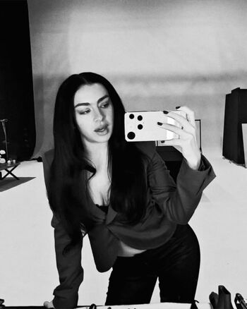 Charli xcx page leaked private photo uncensored HD quality