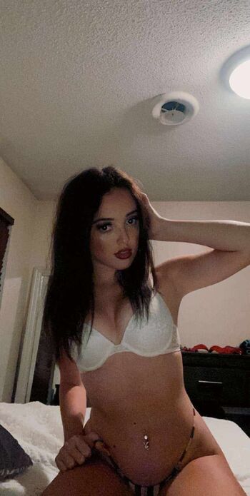Chloe grace page leaked private photo uncensored HD quality
