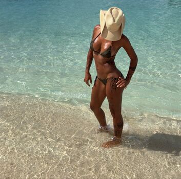 Coi leray page leaked private photo uncensored HD quality