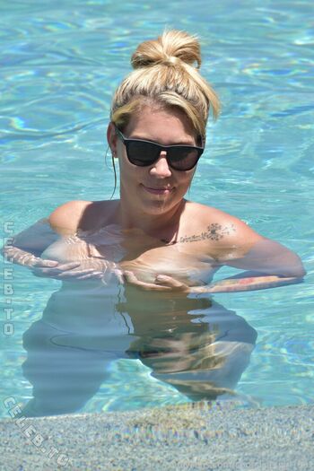 Coorslightgirl page leaked private photo uncensored HD quality