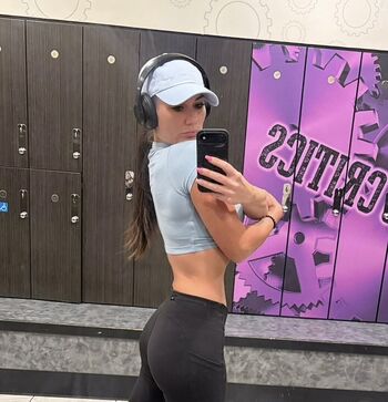 Crystalnicole leaked private photo uncensored HD quality