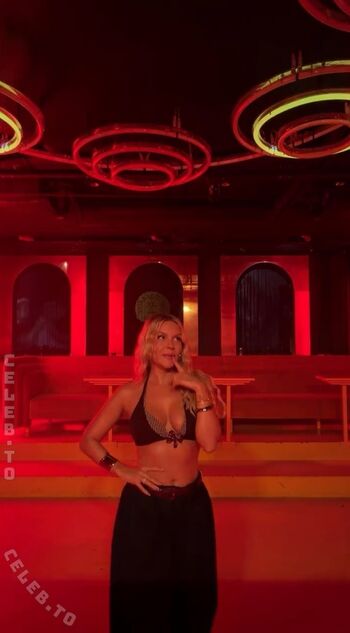 Dagi bee  page leaked private photo uncensored HD quality