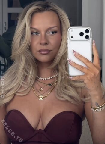 Dagi bee leaked private photo uncensored HD quality