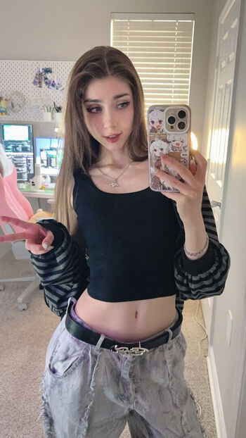 Duckie cos page leaked private photo uncensored HD quality