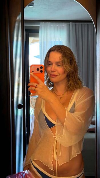 Ecem karavus leaked private photo uncensored HD quality