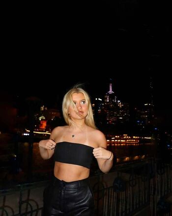 Elizabeth nichols leaked private photo uncensored HD quality