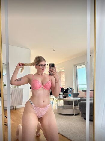 Emiiliaaaoklahomaa leaked private photo uncensored HD quality