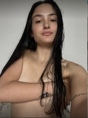 Emma me leaked private photo uncensored HD quality