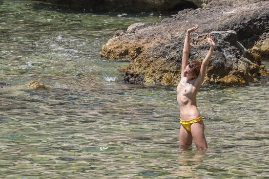 Emma watson  page leaked private photo uncensored HD quality
