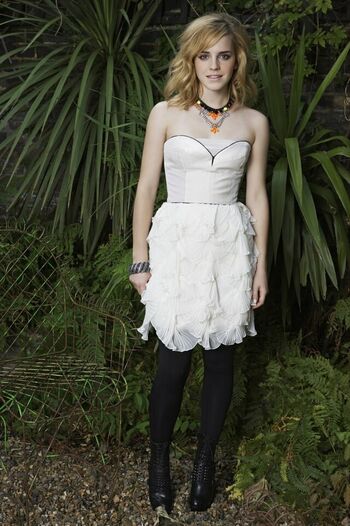 Emma watson  page leaked private photo uncensored HD quality