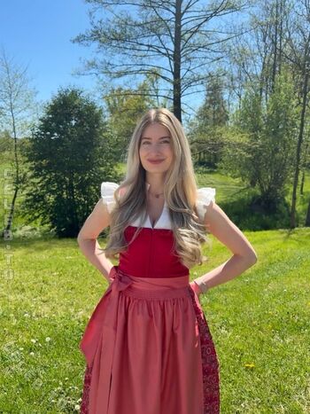Empresslaurasophie leaked private photo uncensored HD quality