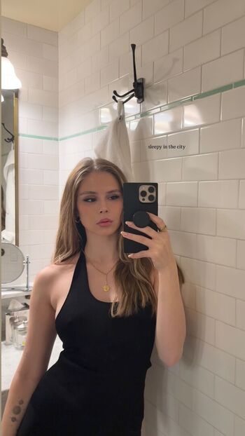 Erin moriarty leaked private photo uncensored HD quality