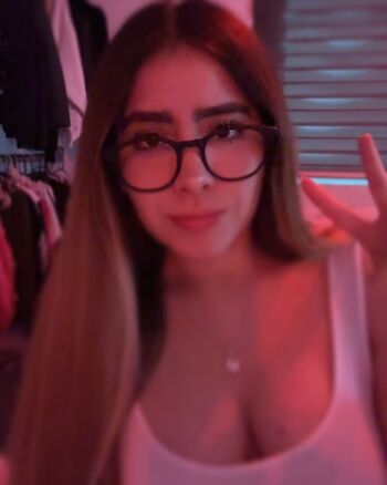 Fernandavaal page leaked private photo uncensored HD quality