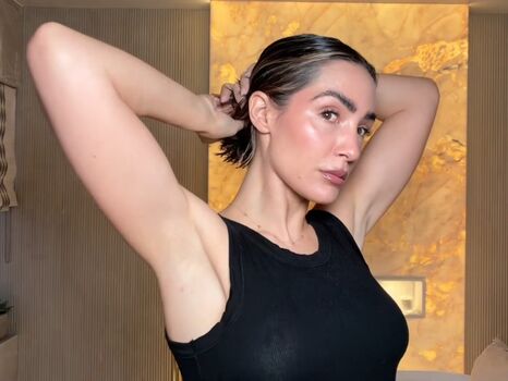 Frankie bridge  page leaked private photo uncensored HD quality