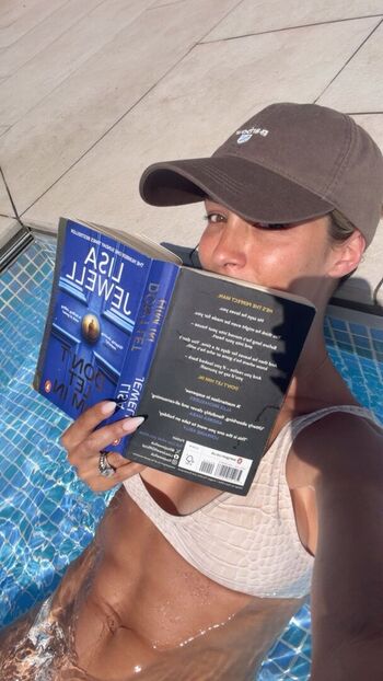 Frankie bridge  page leaked private photo uncensored HD quality